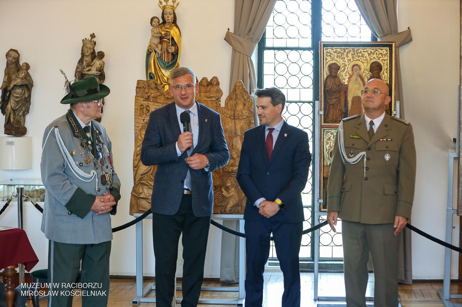 Zdjęcie w galerii na portalu naszraciborz.pl: Niech żyje król! - Intronizacja króla kurkowego w Raciborzu wiadomości z regionu