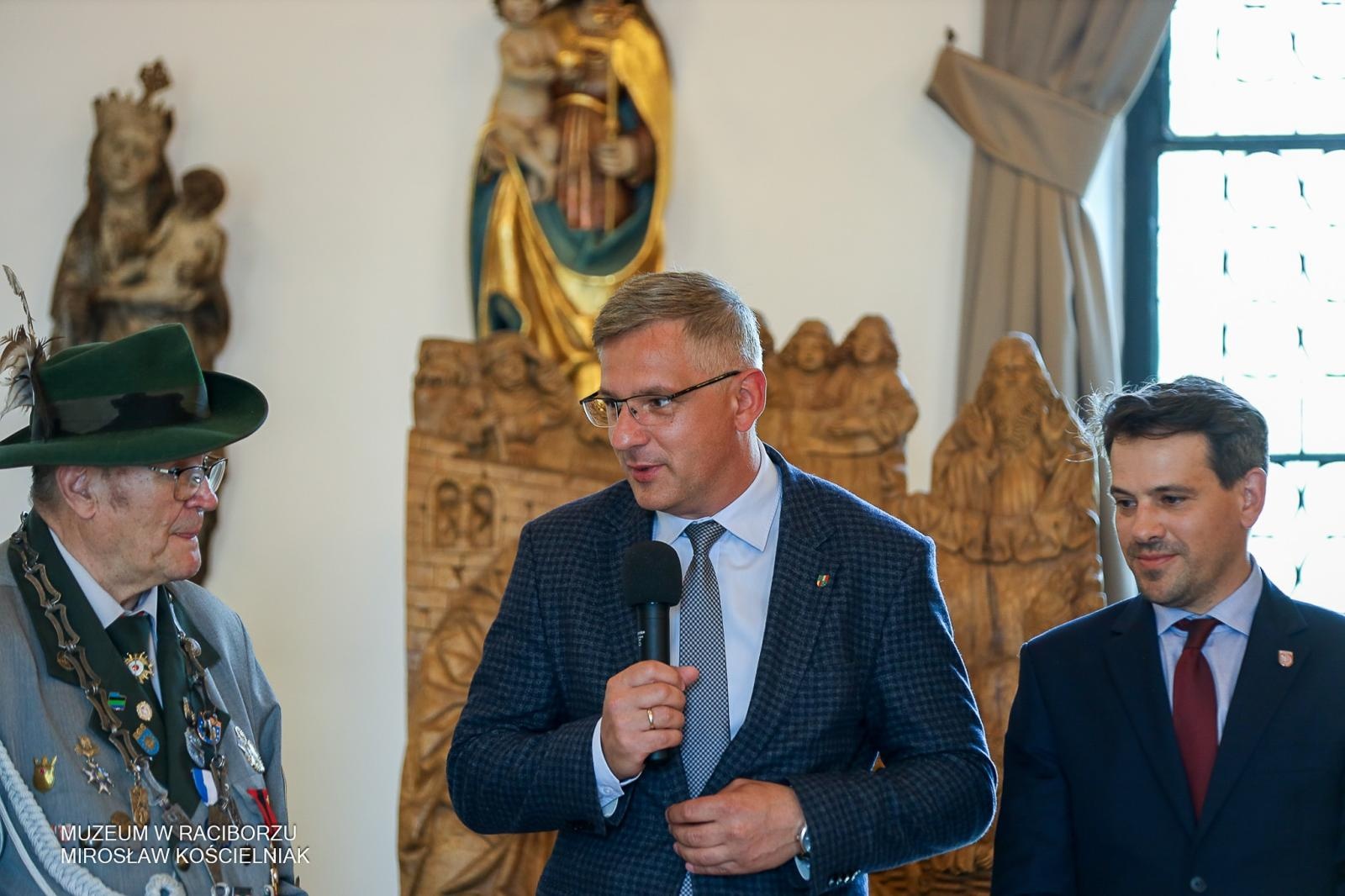 Zdjęcie w galerii na portalu naszraciborz.pl: Niech żyje król! - Intronizacja króla kurkowego w Raciborzu wiadomości z regionu