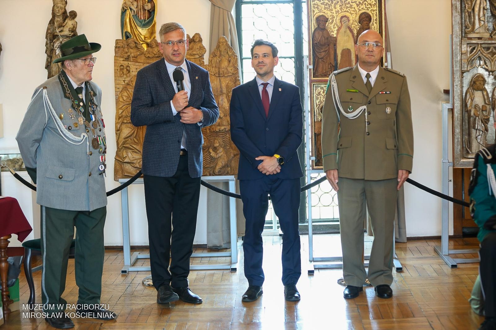 Zdjęcie w galerii na portalu naszraciborz.pl: Niech żyje król! - Intronizacja króla kurkowego w Raciborzu wiadomości z regionu