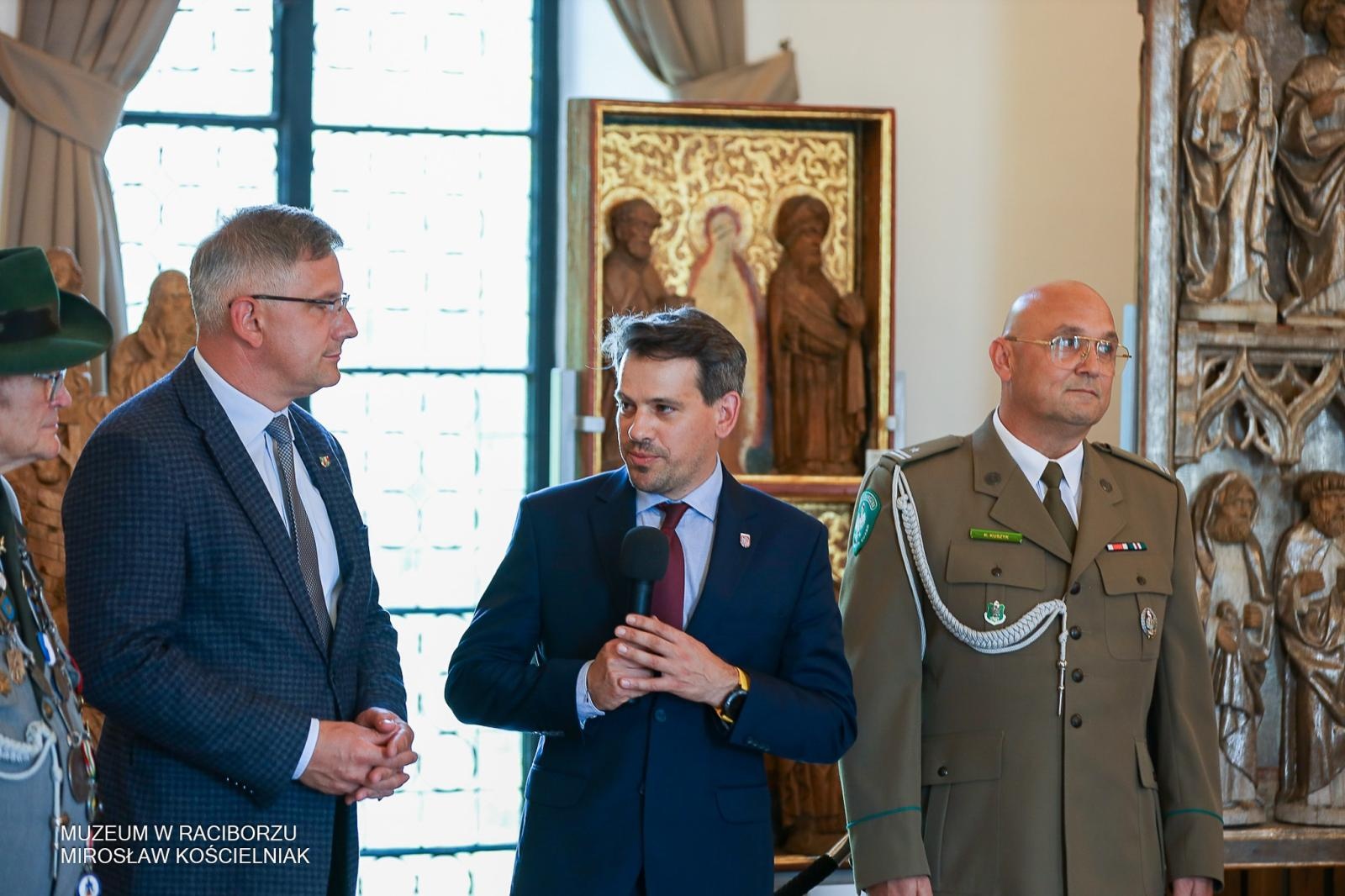 Zdjęcie w galerii na portalu naszraciborz.pl: Niech żyje król! - Intronizacja króla kurkowego w Raciborzu wiadomości z regionu