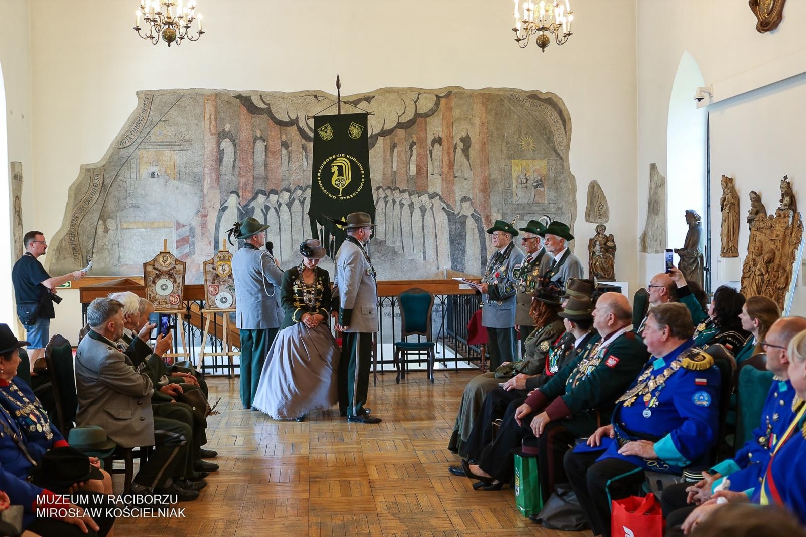 Zdjęcie w galerii na portalu naszraciborz.pl: Niech żyje król! - Intronizacja króla kurkowego w Raciborzu wiadomości z regionu