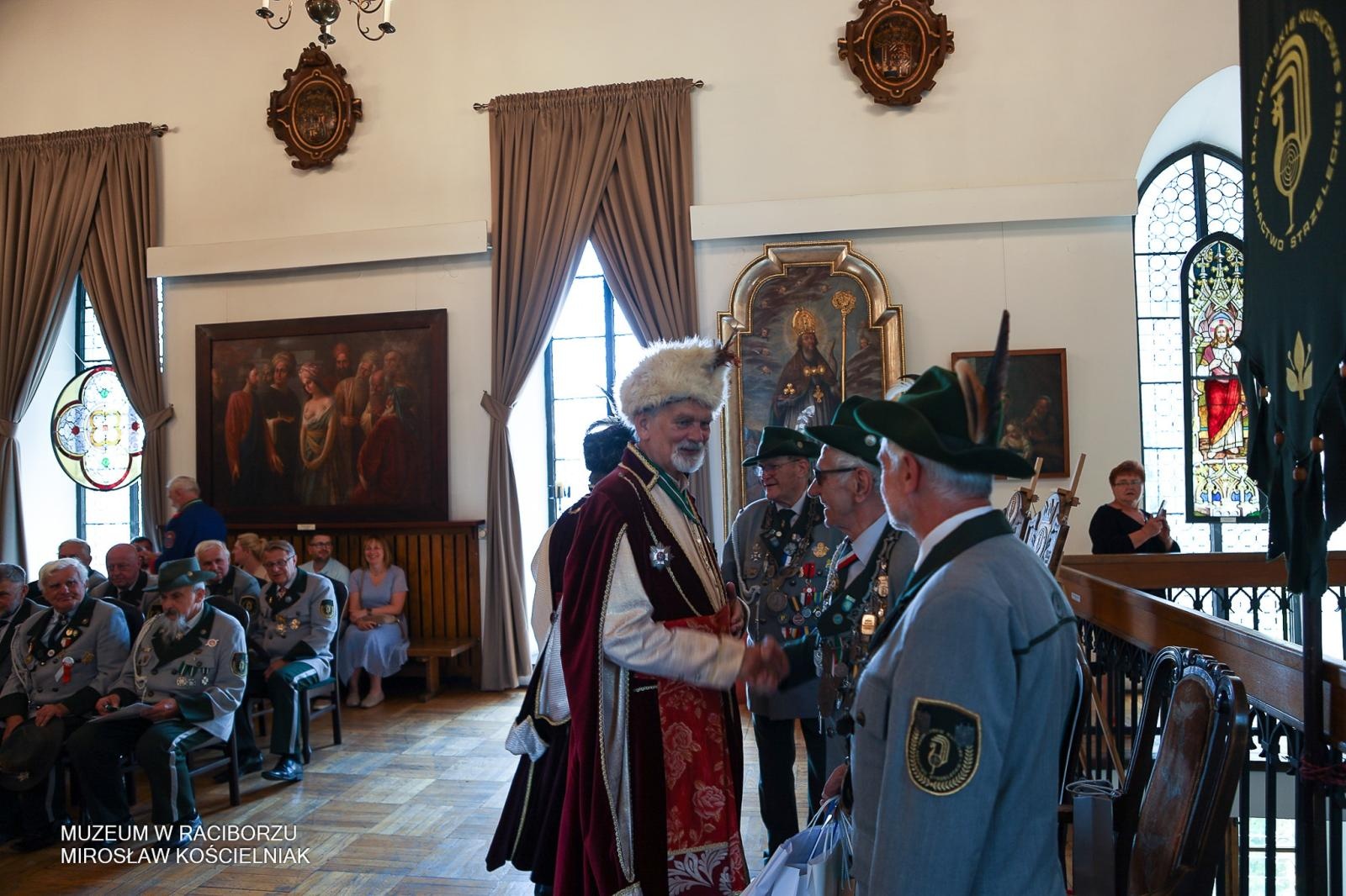 Zdjęcie w galerii na portalu naszraciborz.pl: Niech żyje król! - Intronizacja króla kurkowego w Raciborzu wiadomości z regionu