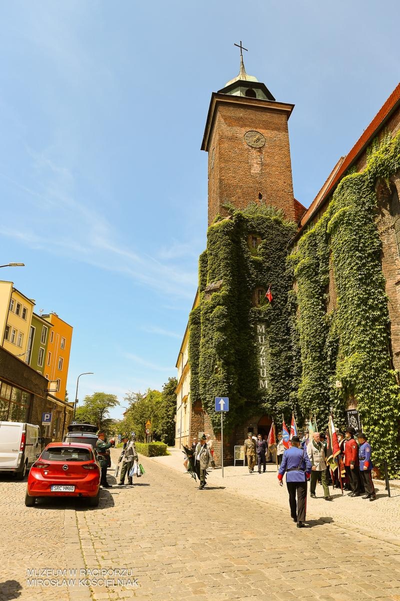 Zdjęcie w galerii na portalu naszraciborz.pl: Niech żyje król! - Intronizacja króla kurkowego w Raciborzu wiadomości z regionu