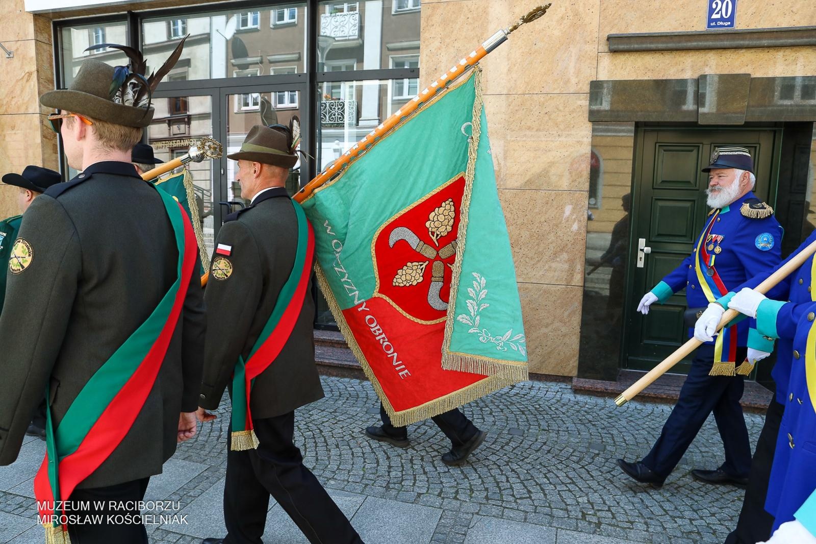 Zdjęcie w galerii na portalu naszraciborz.pl: Niech żyje król! - Intronizacja króla kurkowego w Raciborzu wiadomości z regionu