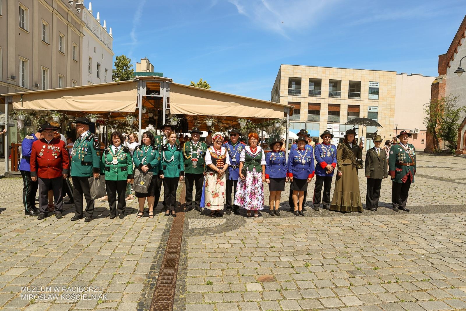 Zdjęcie w galerii na portalu naszraciborz.pl: Niech żyje król! - Intronizacja króla kurkowego w Raciborzu wiadomości z regionu