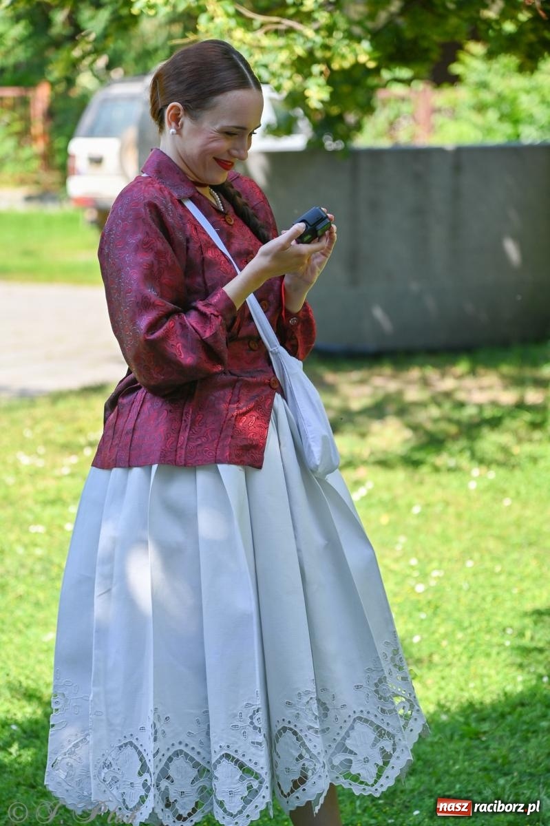 Zdjęcie w galerii na portalu naszraciborz.pl: Msza święta w okrąglaku z udziałem artystów z Chorwacji i Węgier wiadomości z regionu