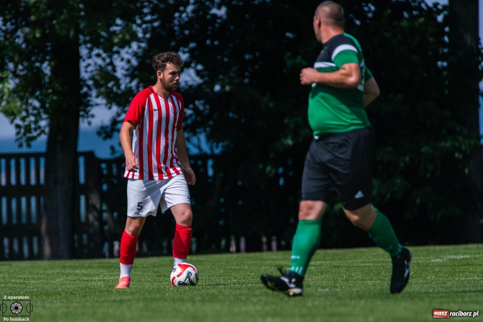 Zdjęcie w galerii na portalu naszraciborz.pl: Derbowe emocje i powrót do A klasy: Owsiszcze górą w barażowym starciu z rezerwami Tworkowa [FOTO] wiadomości z regionu