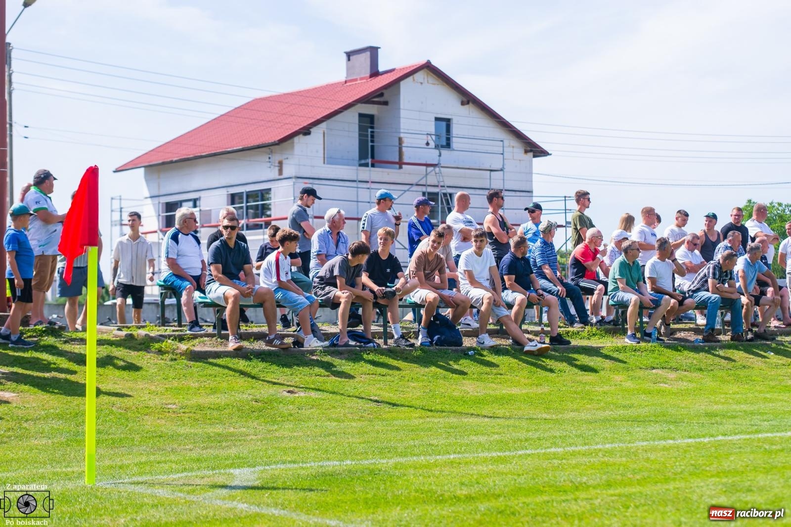 Zdjęcie w galerii na portalu naszraciborz.pl: Derbowe emocje i powrót do A klasy: Owsiszcze górą w barażowym starciu z rezerwami Tworkowa [FOTO] wiadomości z regionu