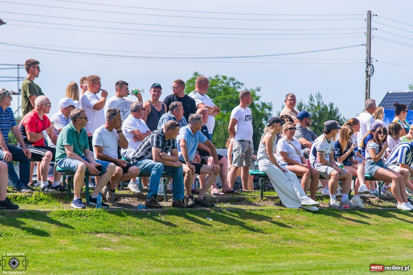 Zdjęcie w galerii na portalu naszraciborz.pl: Derbowe emocje i powrót do A klasy: Owsiszcze górą w barażowym starciu z rezerwami Tworkowa [FOTO] wiadomości z regionu