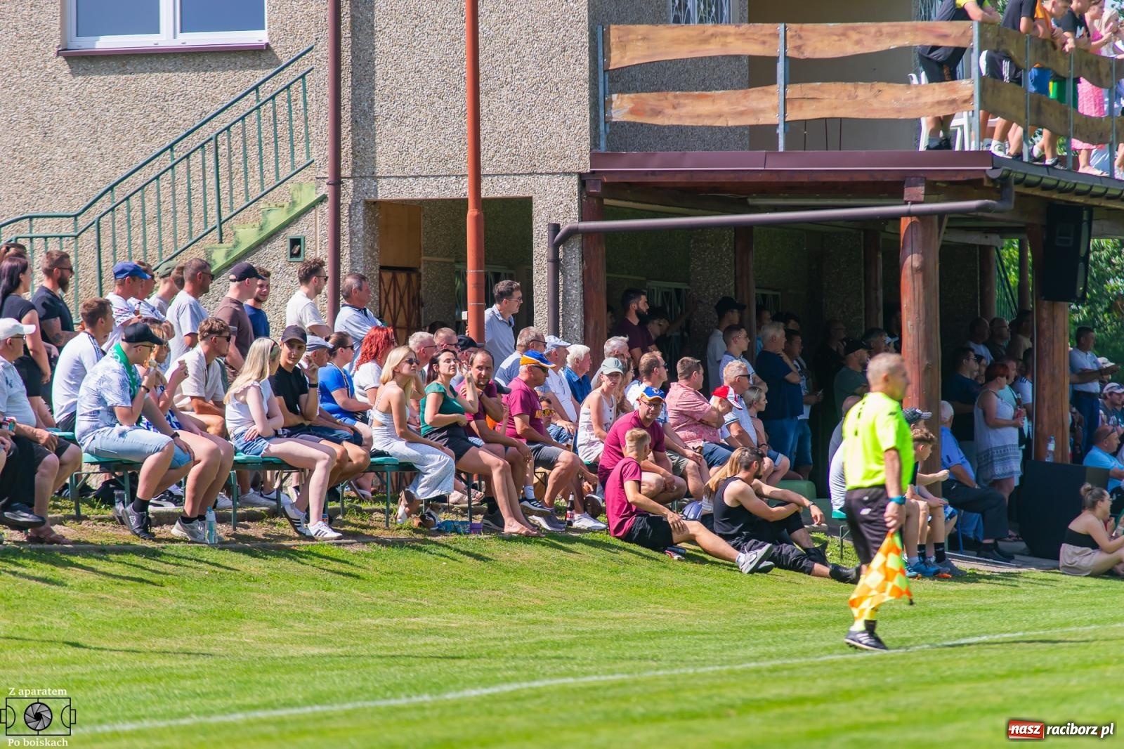 Zdjęcie w galerii na portalu naszraciborz.pl: Derbowe emocje i powrót do A klasy: Owsiszcze górą w barażowym starciu z rezerwami Tworkowa [FOTO] wiadomości z regionu