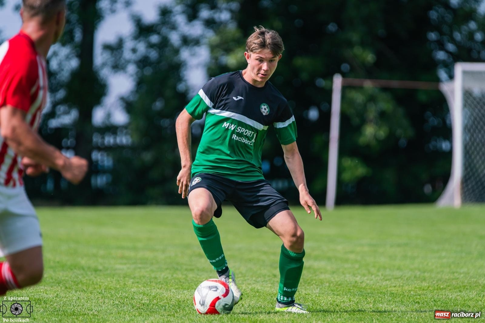 Zdjęcie w galerii na portalu naszraciborz.pl: Derbowe emocje i powrót do A klasy: Owsiszcze górą w barażowym starciu z rezerwami Tworkowa [FOTO] wiadomości z regionu