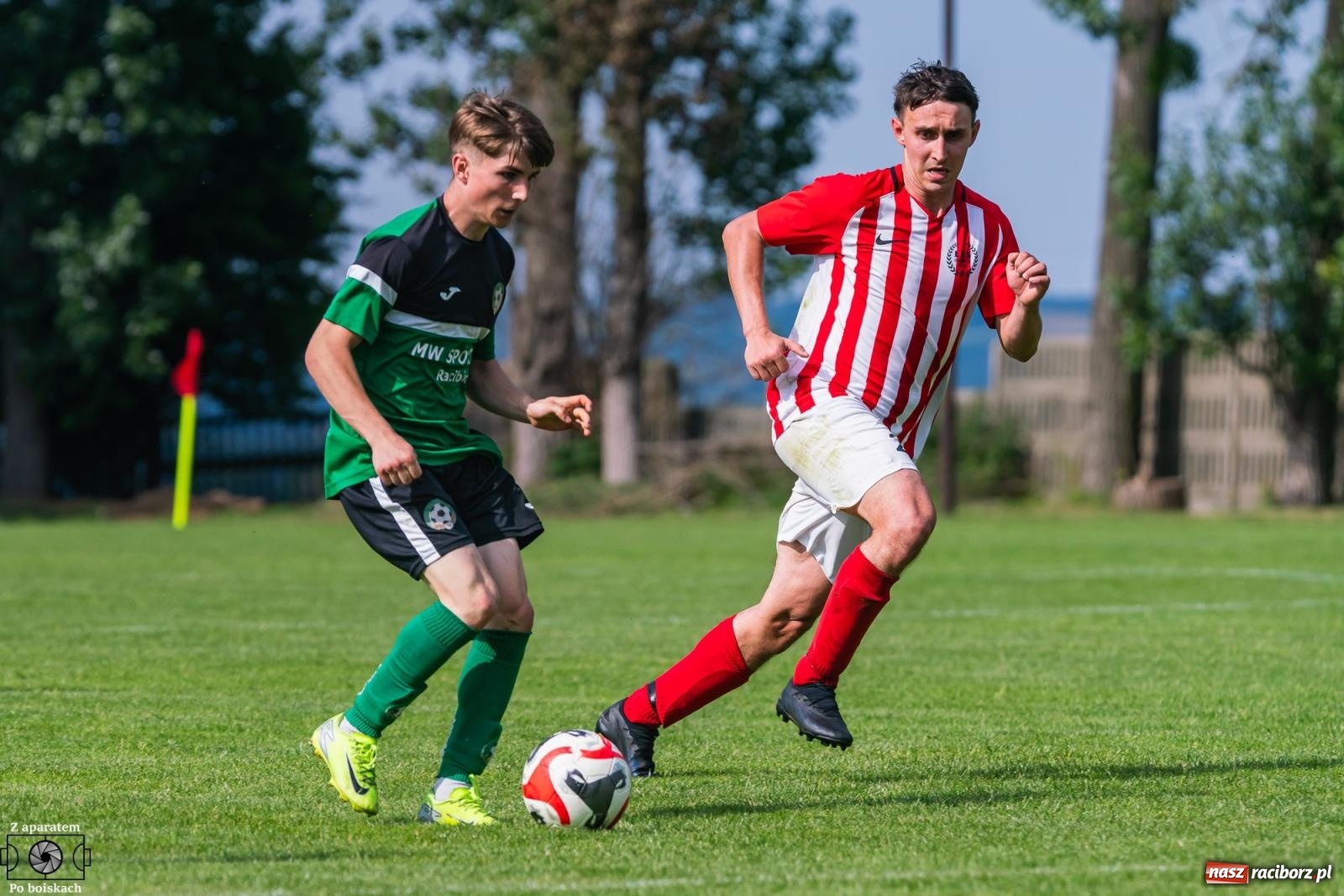 Zdjęcie w galerii na portalu naszraciborz.pl: Derbowe emocje i powrót do A klasy: Owsiszcze górą w barażowym starciu z rezerwami Tworkowa [FOTO] wiadomości z regionu