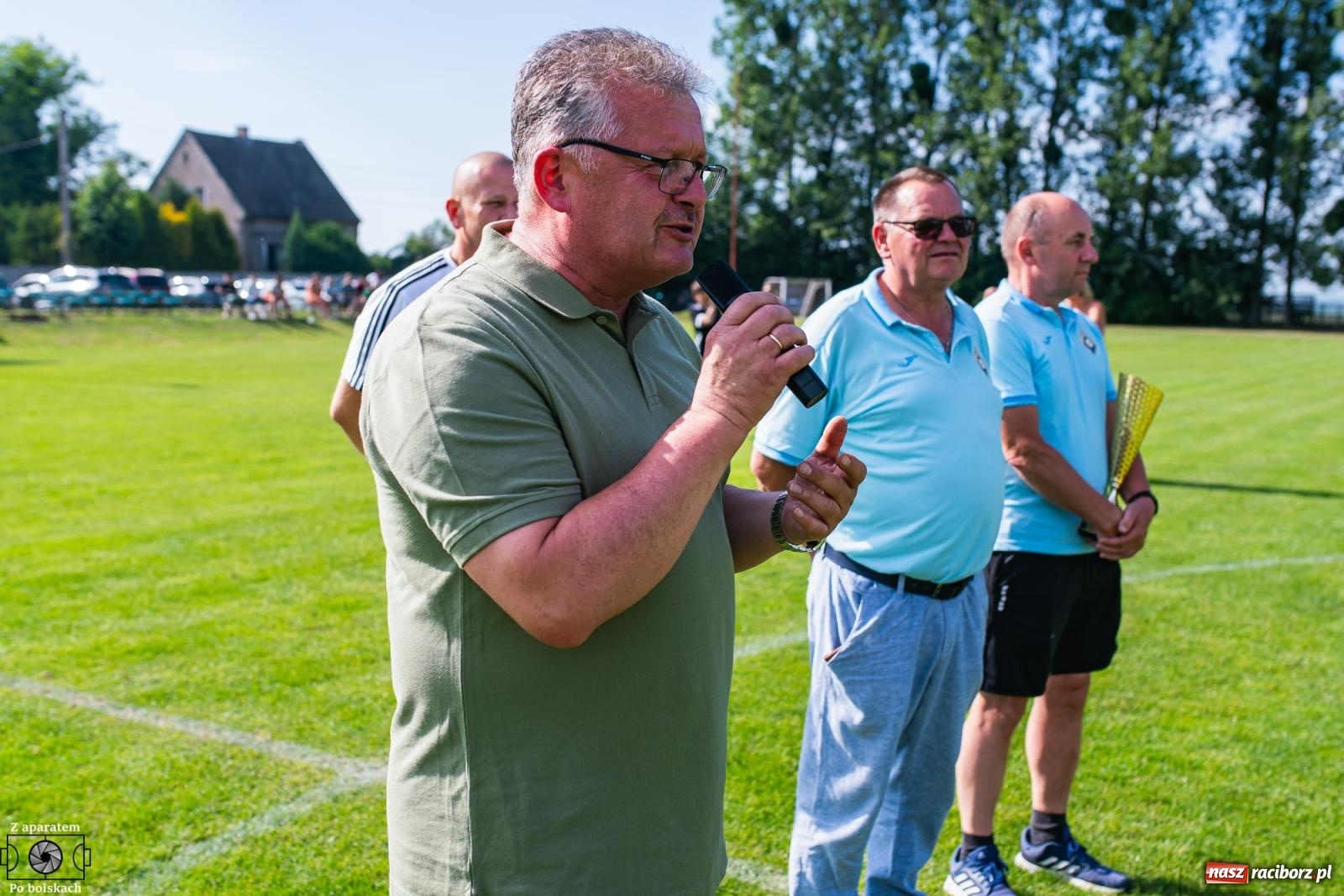 Zdjęcie w galerii na portalu naszraciborz.pl: Derbowe emocje i powrót do A klasy: Owsiszcze górą w barażowym starciu z rezerwami Tworkowa [FOTO] wiadomości z regionu