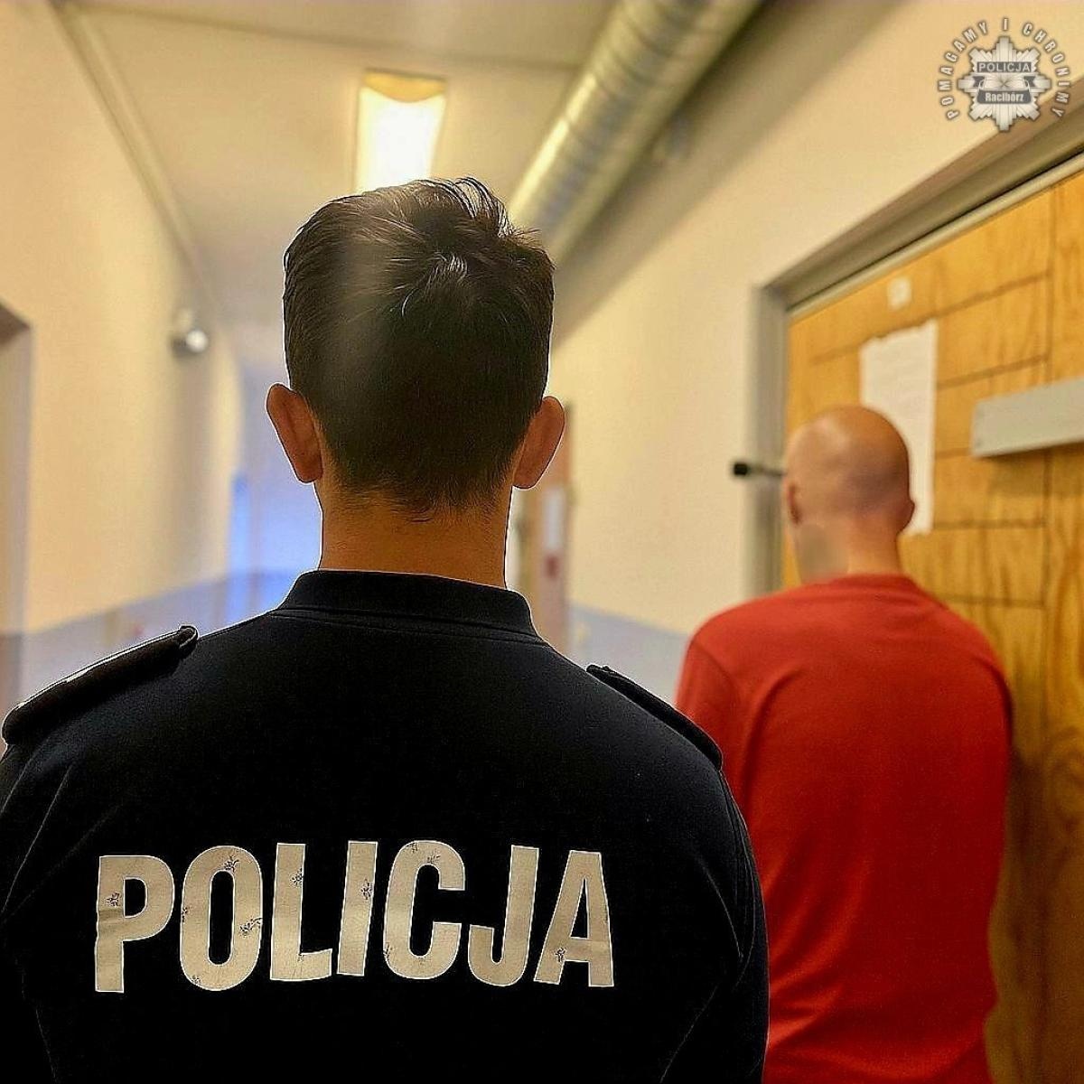 Zdjęcie w galerii na portalu naszraciborz.pl: Podejrzani z opla zatrzymani! Areszt, narkotyki i kradzieże na koncie trójki z Raciborza wiadomości z regionu