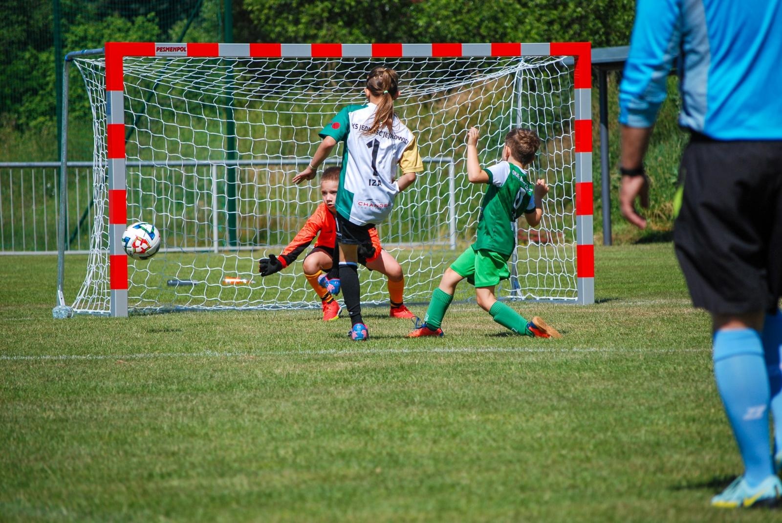 Zdjęcie w galerii na portalu naszraciborz.pl: Międzynarodowy turniej piłkarski w Nędzy – ponad 500 dzieci na boiskach wiadomości z regionu