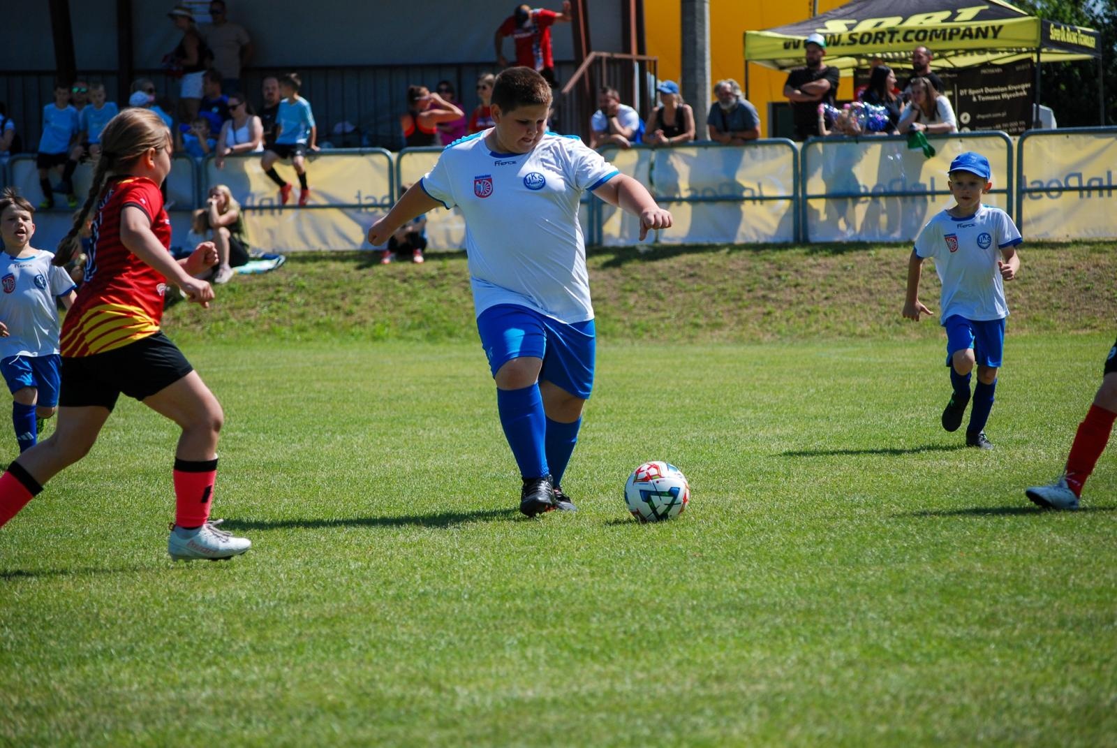 Zdjęcie w galerii na portalu naszraciborz.pl: Międzynarodowy turniej piłkarski w Nędzy – ponad 500 dzieci na boiskach wiadomości z regionu