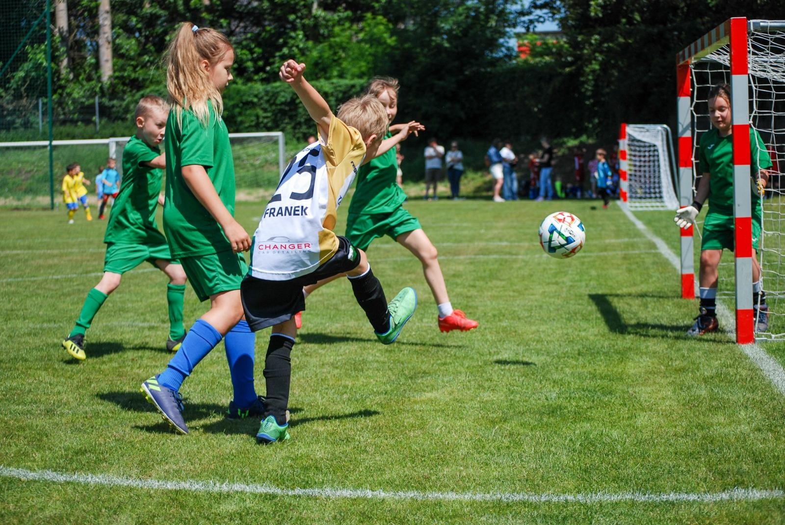 Zdjęcie w galerii na portalu naszraciborz.pl: Międzynarodowy turniej piłkarski w Nędzy – ponad 500 dzieci na boiskach wiadomości z regionu