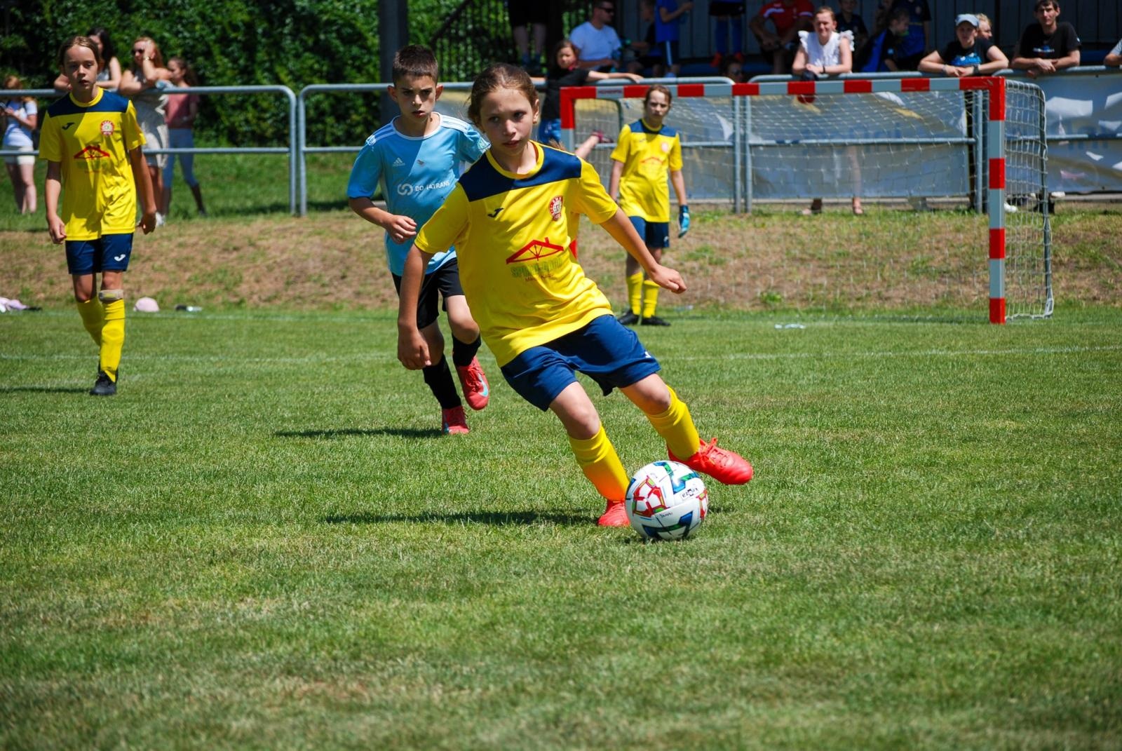 Zdjęcie w galerii na portalu naszraciborz.pl: Międzynarodowy turniej piłkarski w Nędzy – ponad 500 dzieci na boiskach wiadomości z regionu