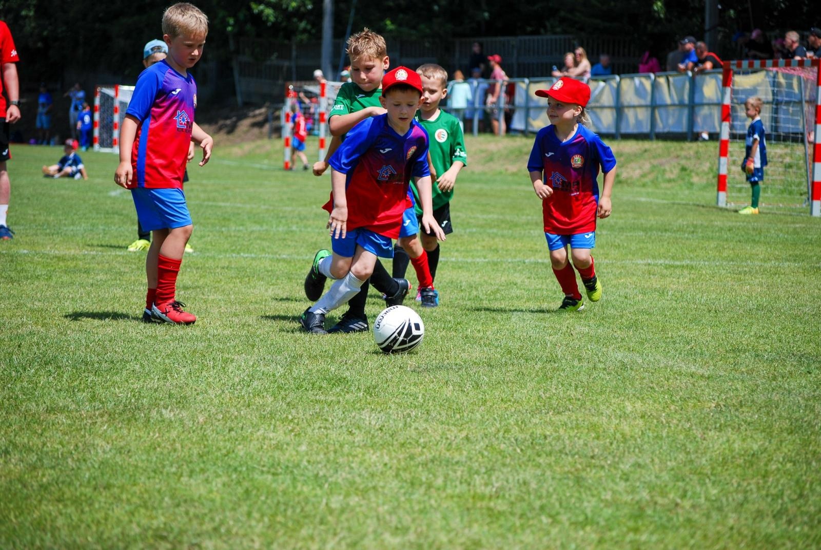 Zdjęcie w galerii na portalu naszraciborz.pl: Międzynarodowy turniej piłkarski w Nędzy – ponad 500 dzieci na boiskach wiadomości z regionu