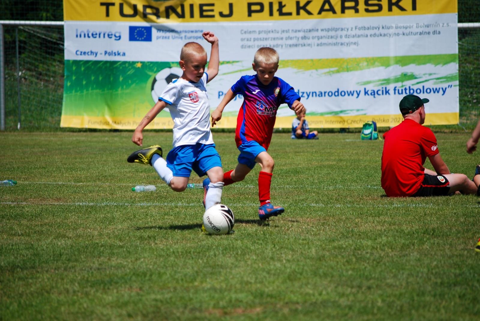 Zdjęcie w galerii na portalu naszraciborz.pl: Międzynarodowy turniej piłkarski w Nędzy – ponad 500 dzieci na boiskach wiadomości z regionu