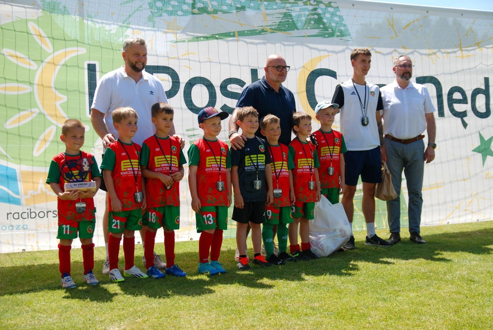 Zdjęcie w galerii na portalu naszraciborz.pl: Międzynarodowy turniej piłkarski w Nędzy – ponad 500 dzieci na boiskach wiadomości z regionu
