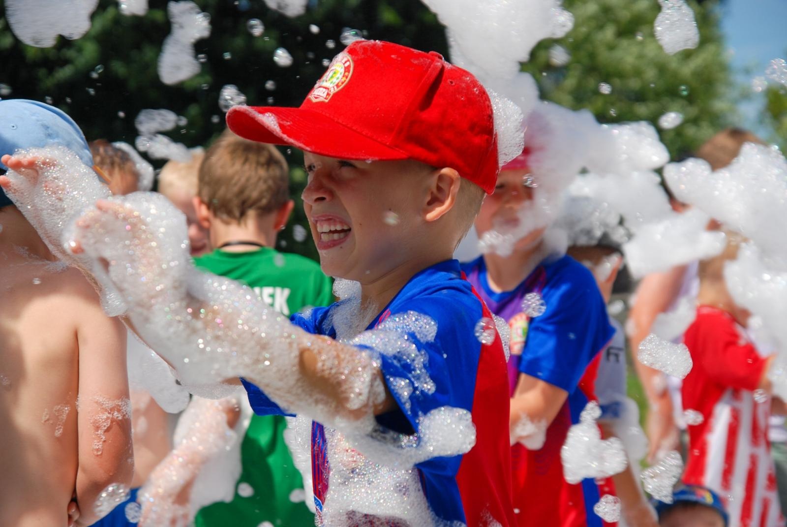 Zdjęcie w galerii na portalu naszraciborz.pl: Międzynarodowy turniej piłkarski w Nędzy – ponad 500 dzieci na boiskach wiadomości z regionu