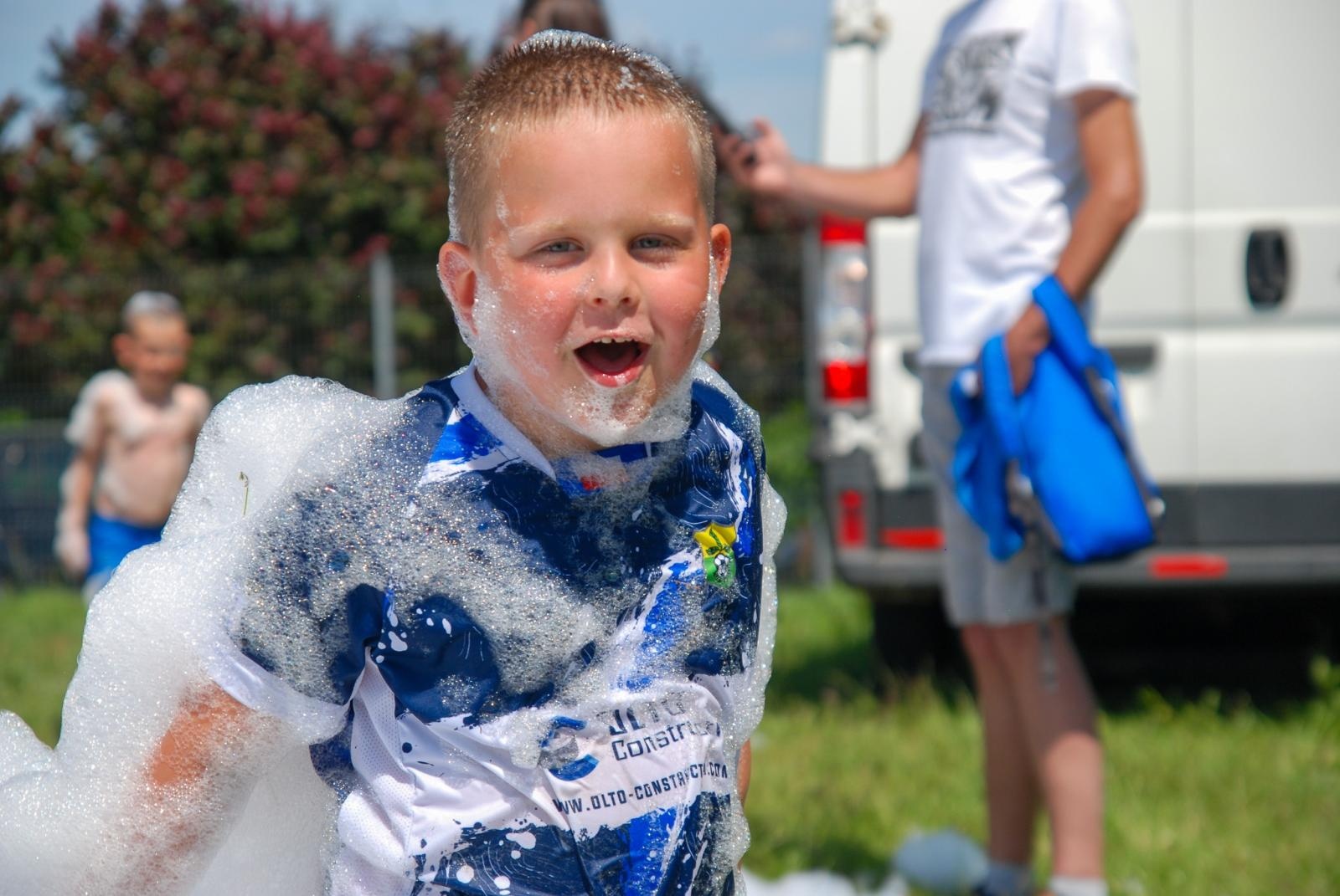 Zdjęcie w galerii na portalu naszraciborz.pl: Międzynarodowy turniej piłkarski w Nędzy – ponad 500 dzieci na boiskach wiadomości z regionu