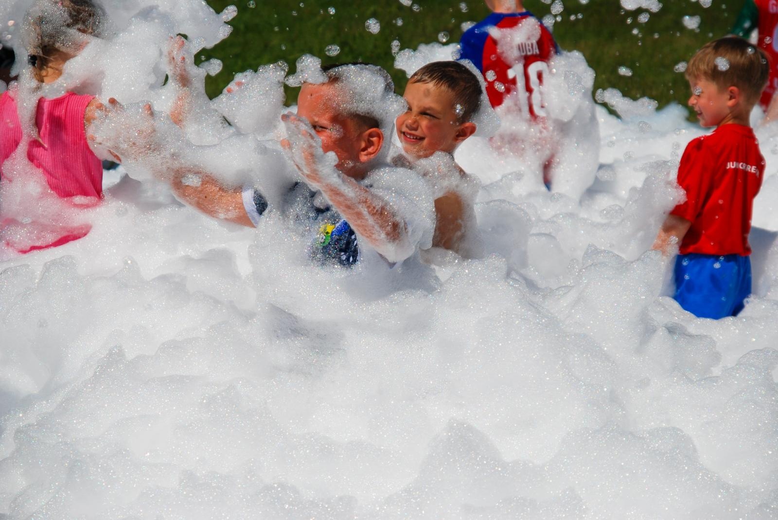 Zdjęcie w galerii na portalu naszraciborz.pl: Międzynarodowy turniej piłkarski w Nędzy – ponad 500 dzieci na boiskach wiadomości z regionu