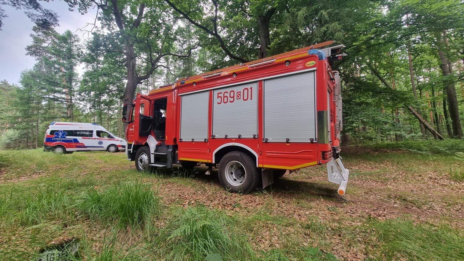 Zdjęcie w galerii na portalu naszraciborz.pl: Silny wiatr, zapach gazu i wojenne znalezisko. Pracowita doba raciborskich strażaków wiadomości z regionu