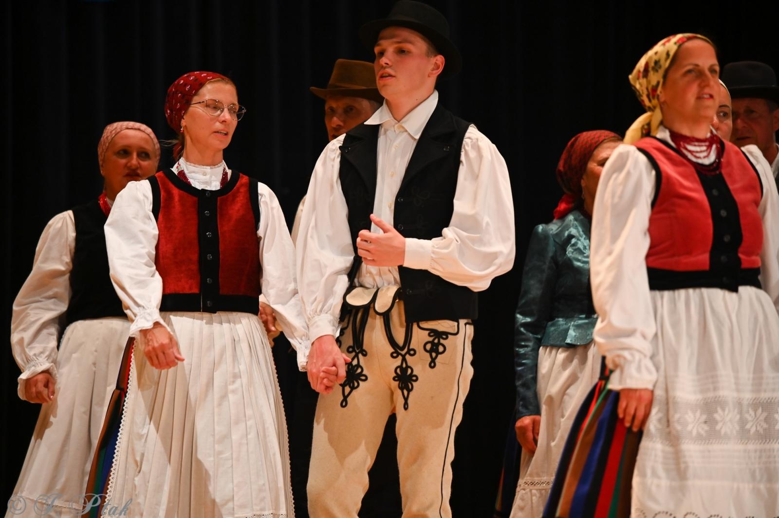 Zdjęcie w galerii na portalu naszraciborz.pl: Koncert w RCK zakończył XXIII Międzynarodowe Spotkania Artystyczne Śląsk – kraina wielu kultur wiadomości z regionu