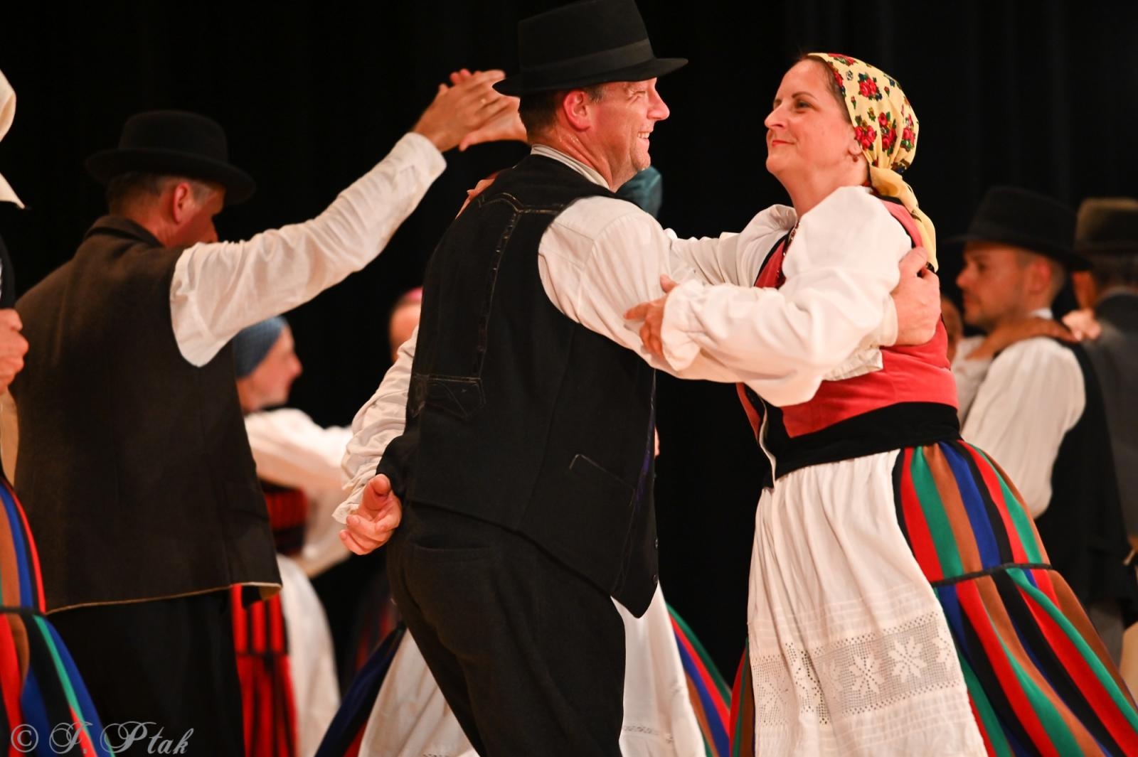 Zdjęcie w galerii na portalu naszraciborz.pl: Koncert w RCK zakończył XXIII Międzynarodowe Spotkania Artystyczne Śląsk – kraina wielu kultur wiadomości z regionu