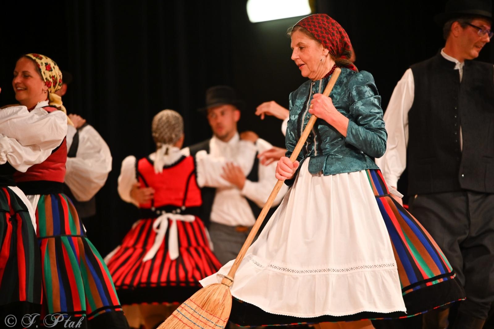 Zdjęcie w galerii na portalu naszraciborz.pl: Koncert w RCK zakończył XXIII Międzynarodowe Spotkania Artystyczne Śląsk – kraina wielu kultur wiadomości z regionu