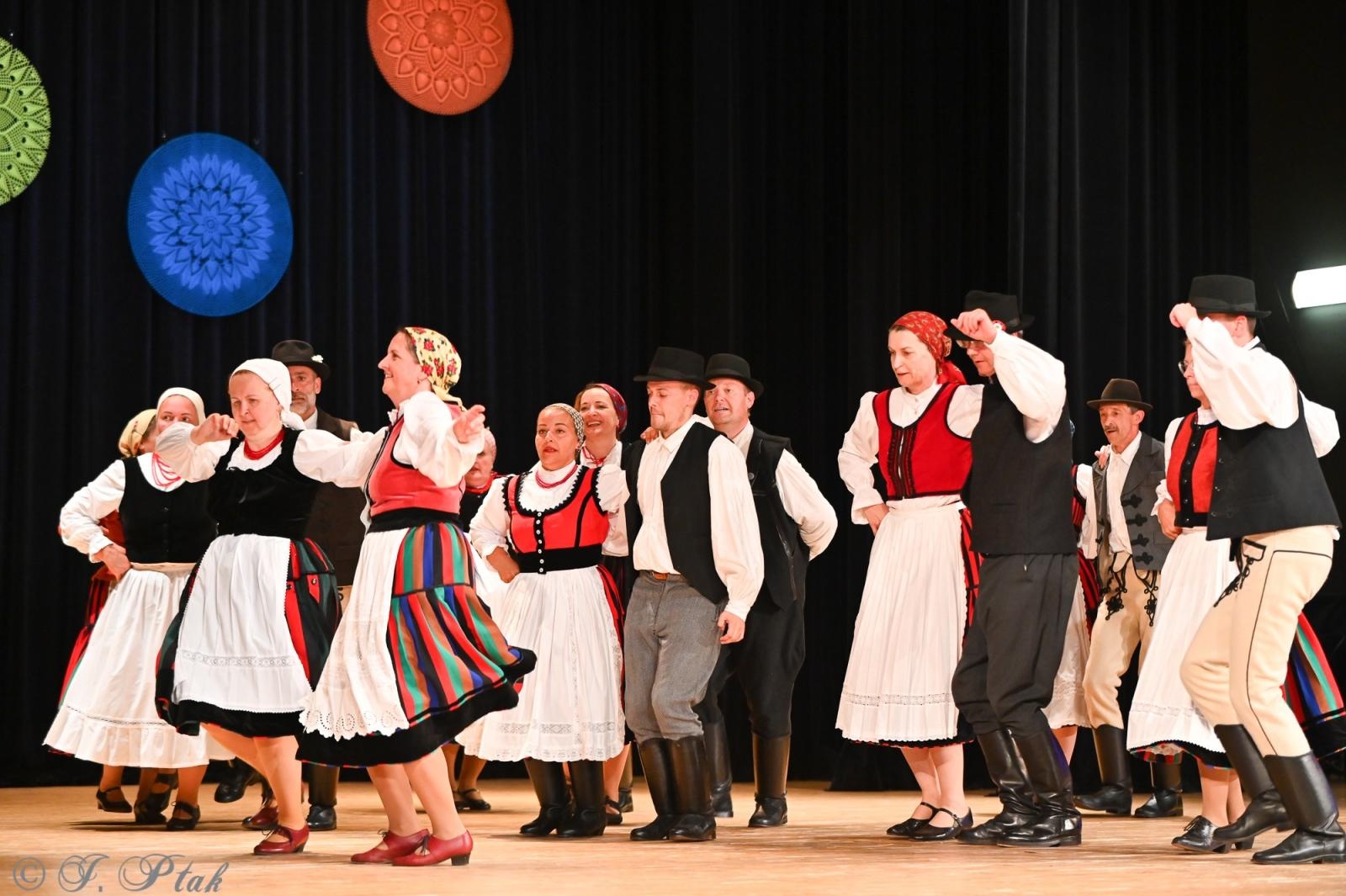 Zdjęcie w galerii na portalu naszraciborz.pl: Koncert w RCK zakończył XXIII Międzynarodowe Spotkania Artystyczne Śląsk – kraina wielu kultur wiadomości z regionu