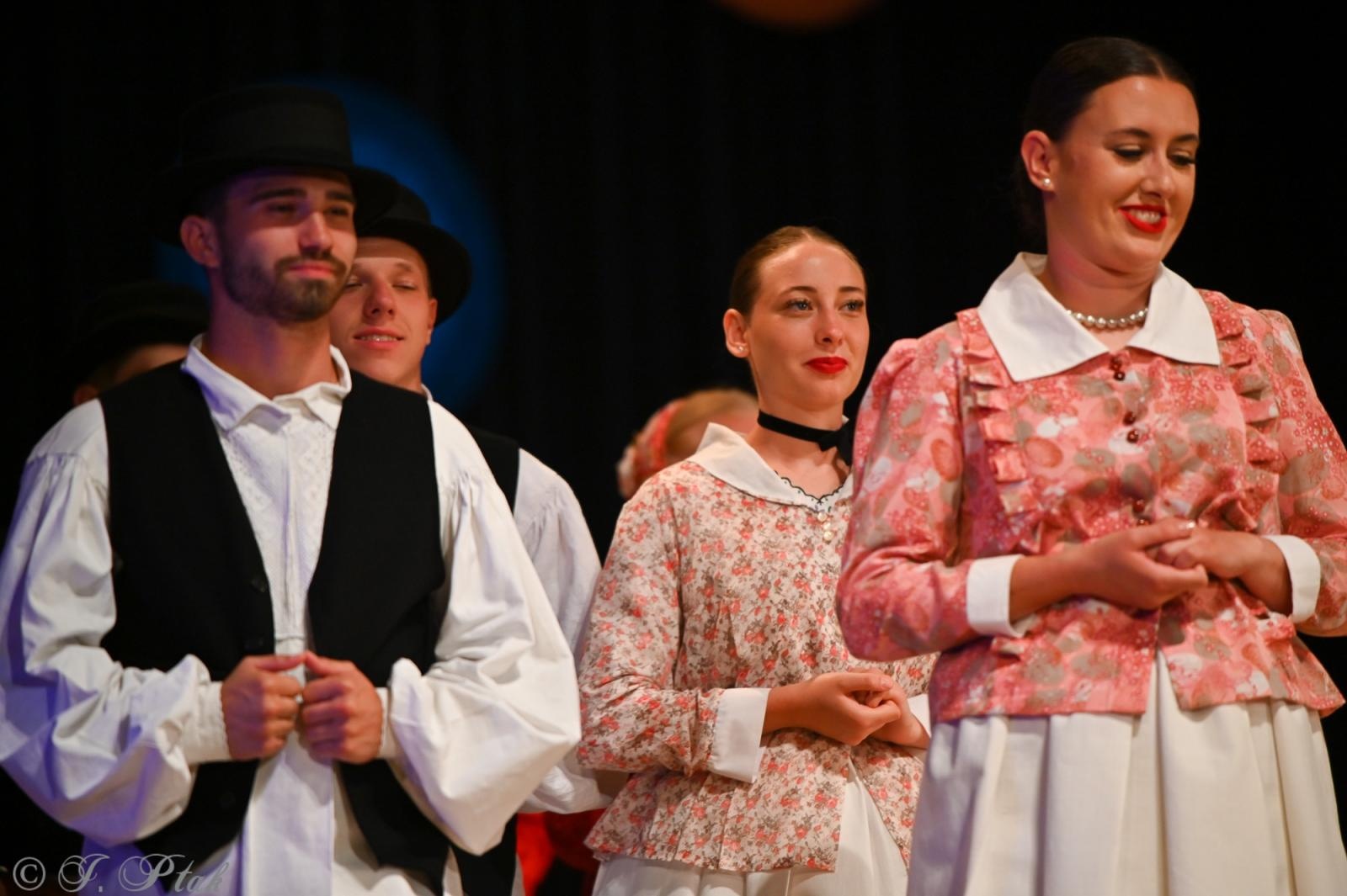 Zdjęcie w galerii na portalu naszraciborz.pl: Koncert w RCK zakończył XXIII Międzynarodowe Spotkania Artystyczne Śląsk – kraina wielu kultur wiadomości z regionu