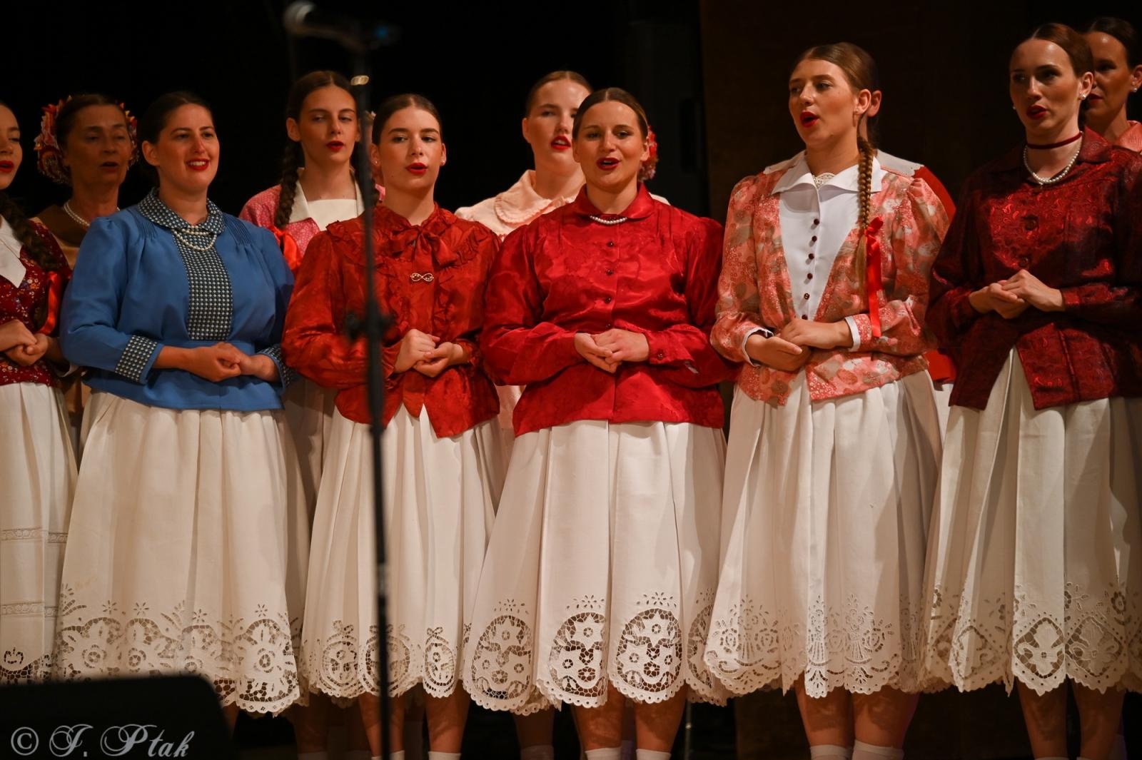 Zdjęcie w galerii na portalu naszraciborz.pl: Koncert w RCK zakończył XXIII Międzynarodowe Spotkania Artystyczne Śląsk – kraina wielu kultur wiadomości z regionu