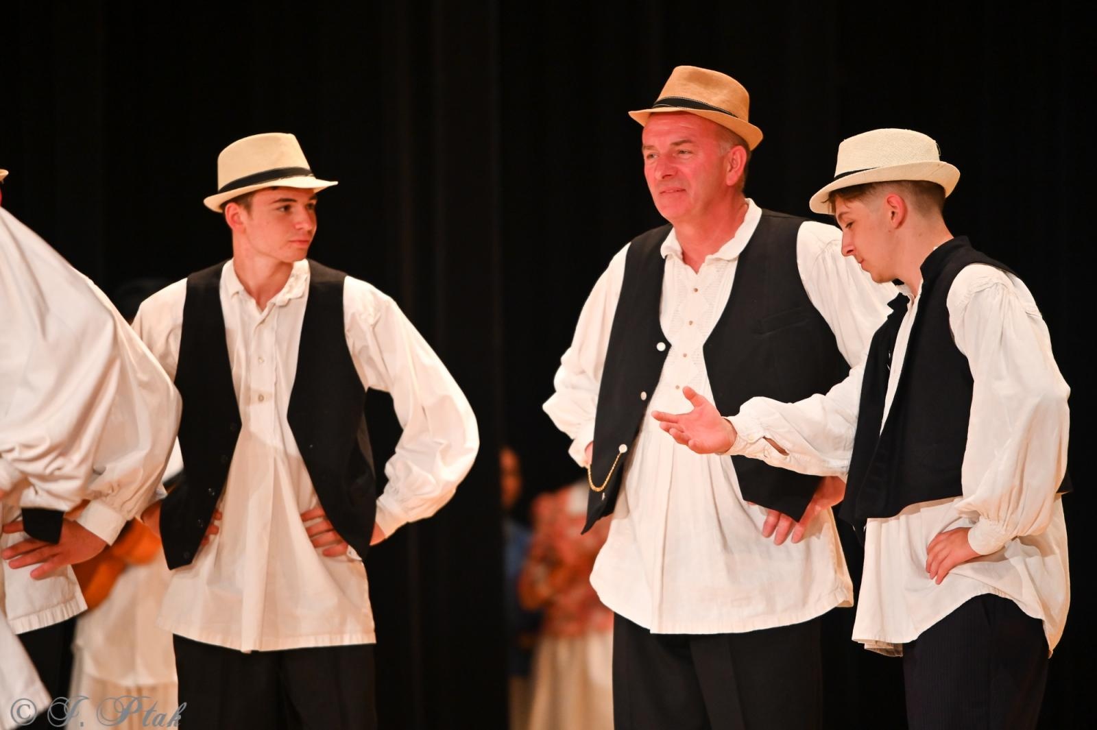 Zdjęcie w galerii na portalu naszraciborz.pl: Koncert w RCK zakończył XXIII Międzynarodowe Spotkania Artystyczne Śląsk – kraina wielu kultur wiadomości z regionu