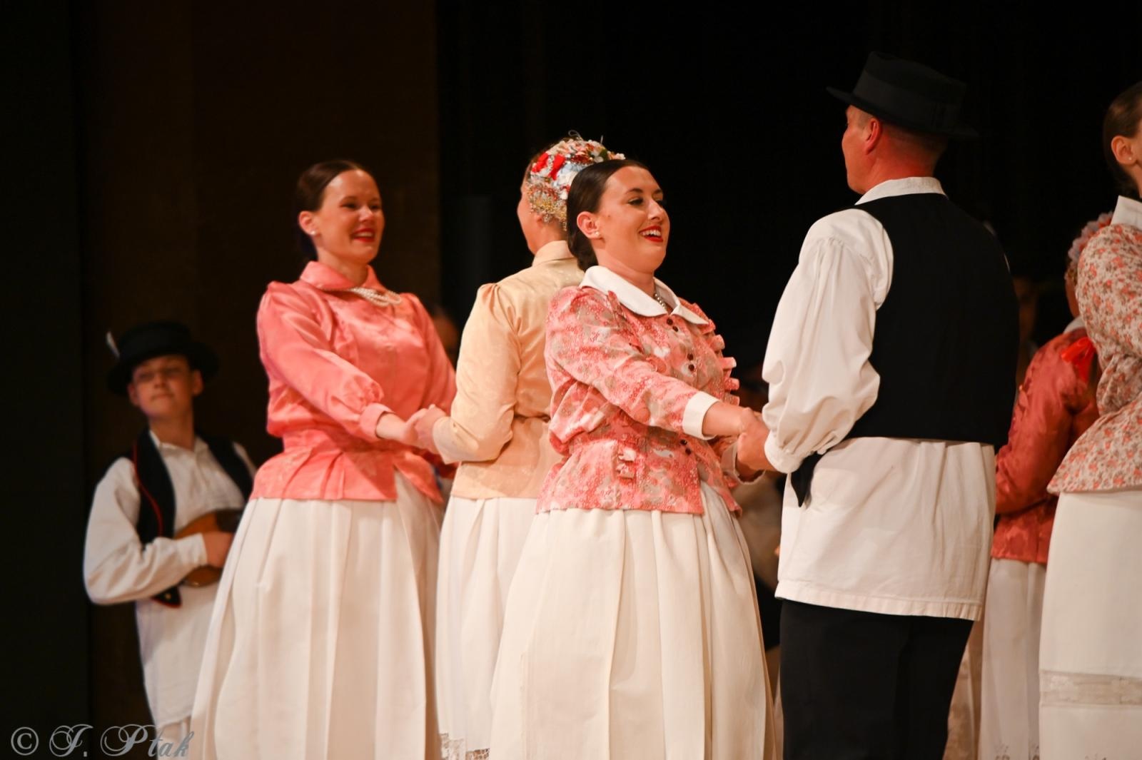 Zdjęcie w galerii na portalu naszraciborz.pl: Koncert w RCK zakończył XXIII Międzynarodowe Spotkania Artystyczne Śląsk – kraina wielu kultur wiadomości z regionu