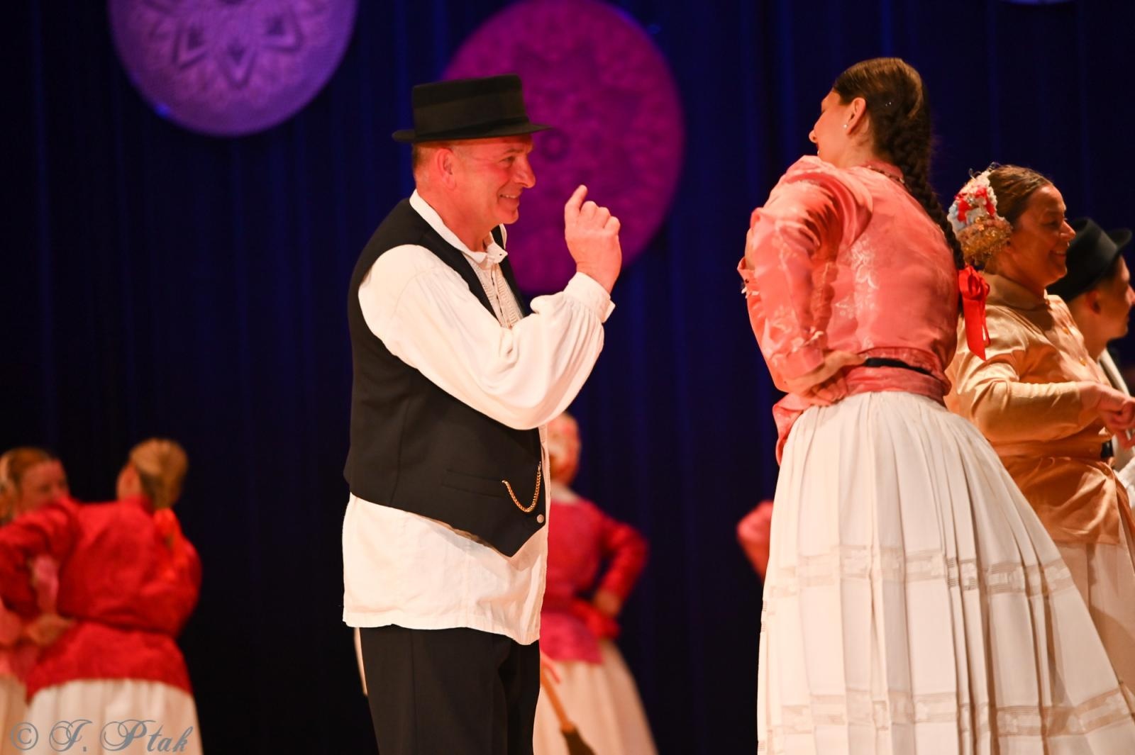 Zdjęcie w galerii na portalu naszraciborz.pl: Koncert w RCK zakończył XXIII Międzynarodowe Spotkania Artystyczne Śląsk – kraina wielu kultur wiadomości z regionu