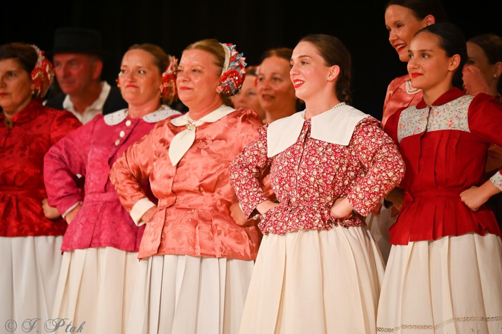 Zdjęcie w galerii na portalu naszraciborz.pl: Koncert w RCK zakończył XXIII Międzynarodowe Spotkania Artystyczne Śląsk – kraina wielu kultur wiadomości z regionu