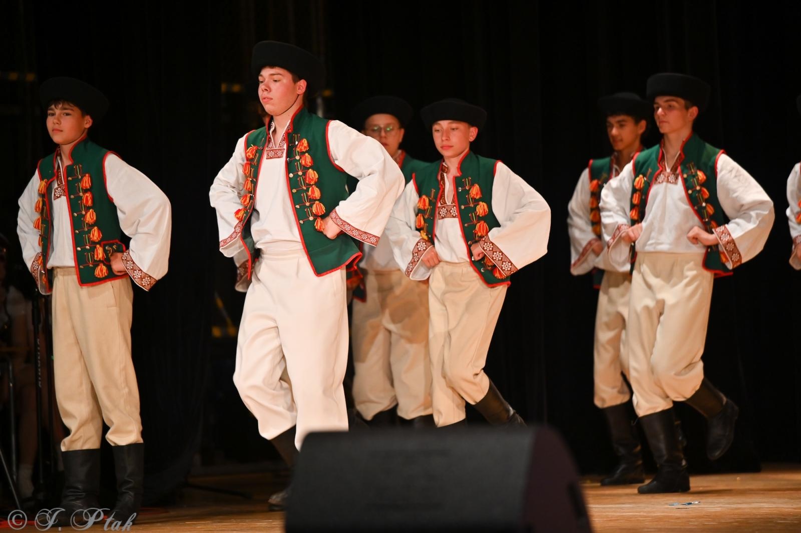 Zdjęcie w galerii na portalu naszraciborz.pl: Koncert w RCK zakończył XXIII Międzynarodowe Spotkania Artystyczne Śląsk – kraina wielu kultur wiadomości z regionu