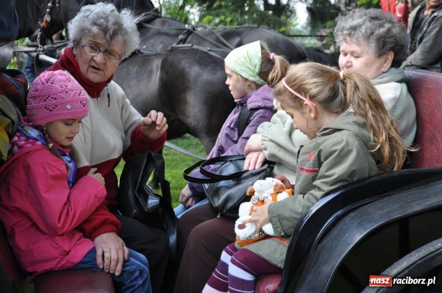 Zdjęcie w galerii na portalu naszraciborz.pl: Procesja ku czci świętego Floriana wiadomości z regionu