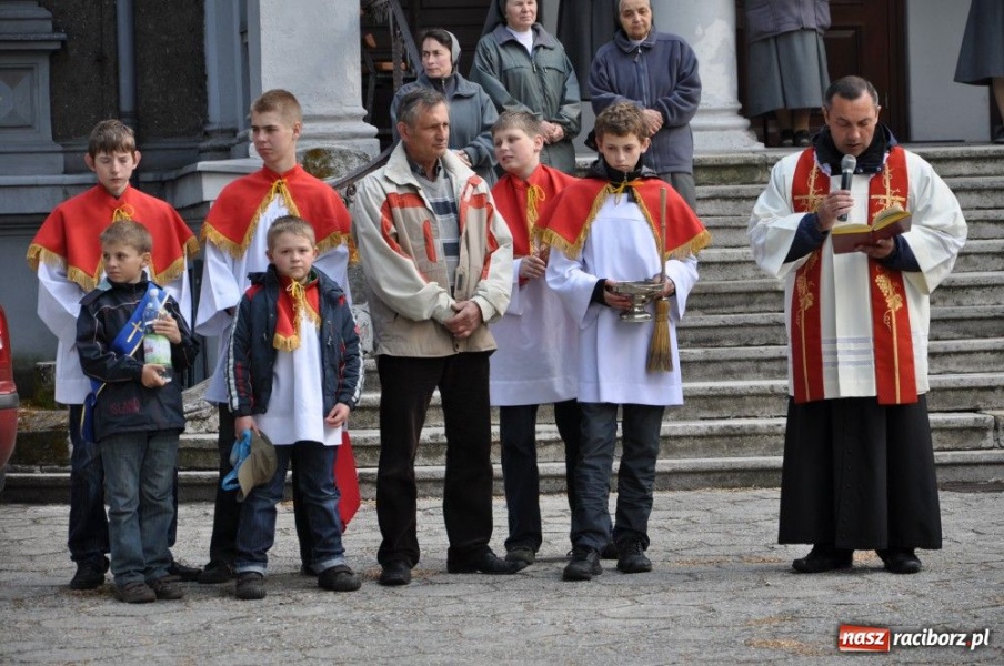 Zdjęcie w galerii na portalu naszraciborz.pl: Procesja ku czci świętego Floriana wiadomości z regionu
