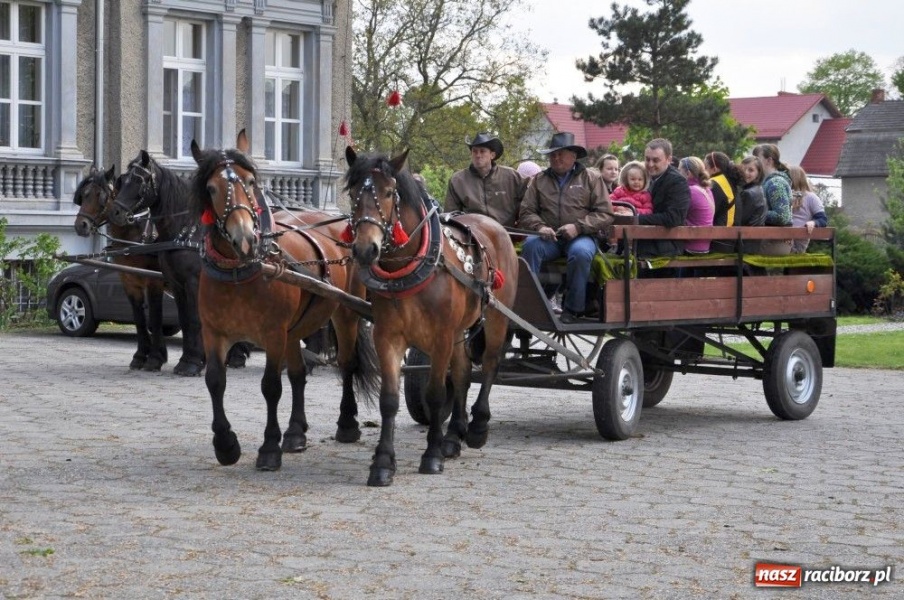 Zdjęcie w galerii na portalu naszraciborz.pl: Procesja ku czci świętego Floriana wiadomości z regionu