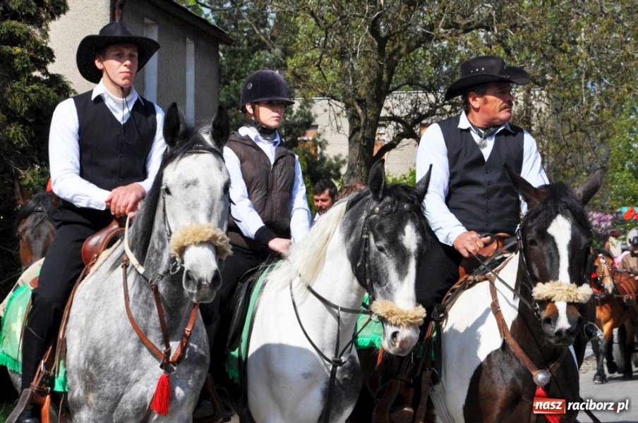 Zdjęcie w galerii na portalu naszraciborz.pl: Procesja ku czci świętego Floriana wiadomości z regionu