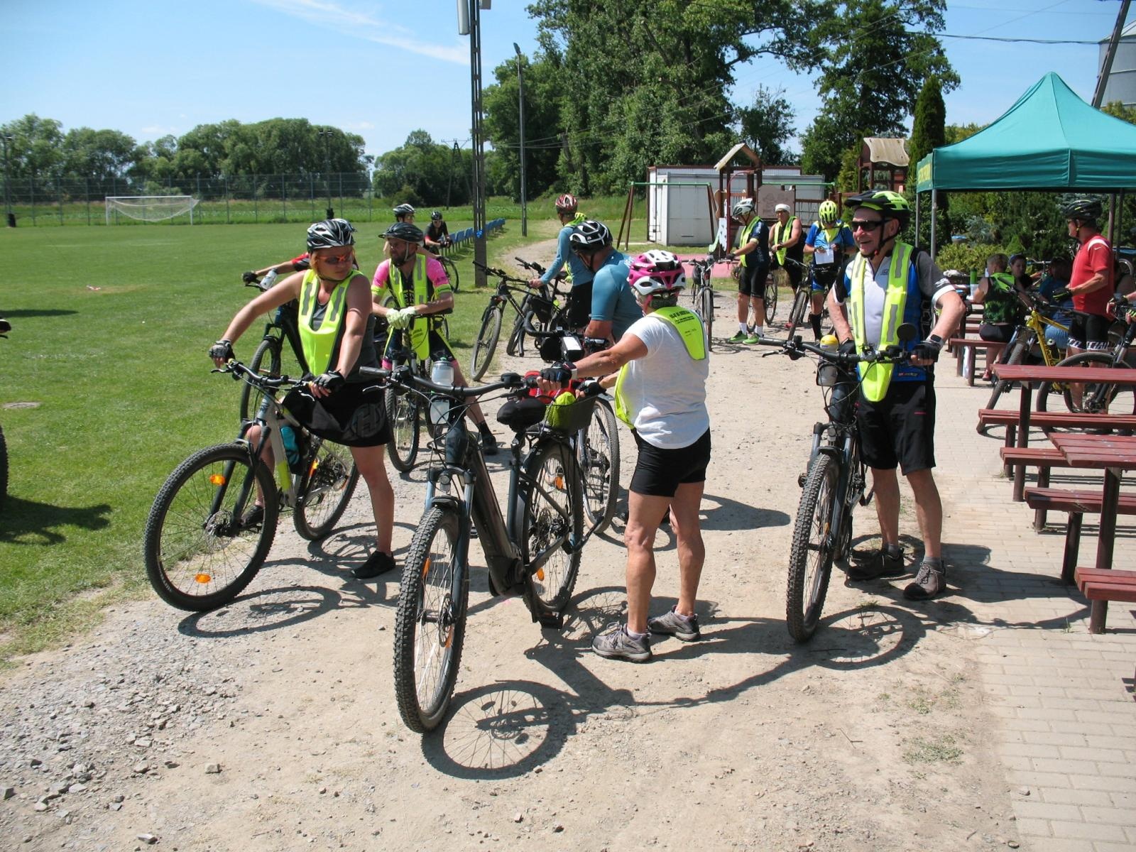 Zdjęcie w galerii na portalu naszraciborz.pl: Rajd na orientację w Cyprzanowie. Rowerzyści na tropie przygody wiadomości z regionu