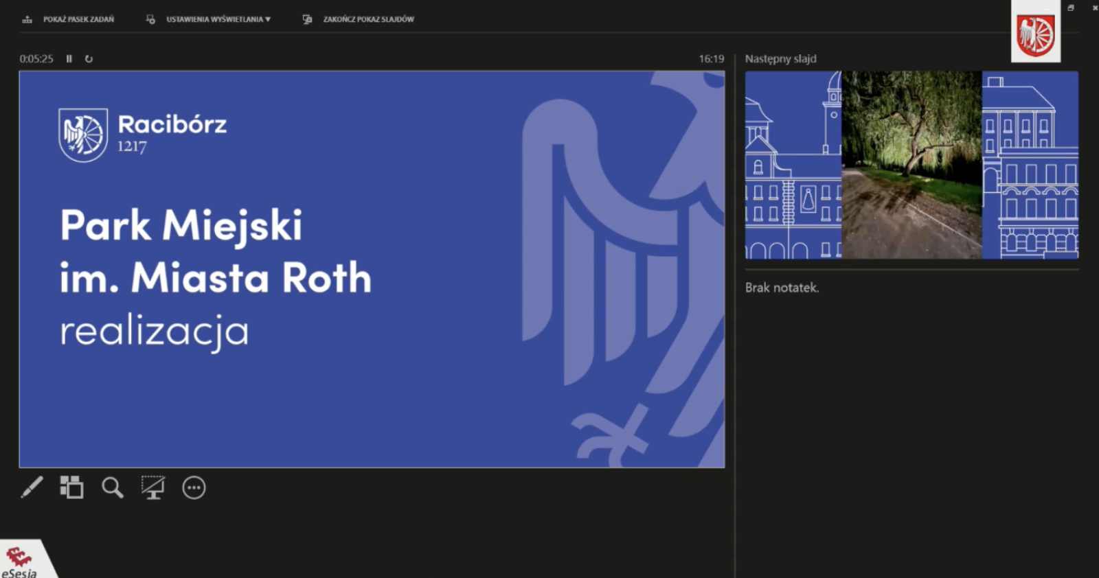 Zdjęcie w galerii na portalu naszraciborz.pl: Zielony Rynek, parking podziemny na pl. Długosza i podświetlone drzewa. Prezydent zapowiada zmiany w centrum Raciborza wiadomości z regionu