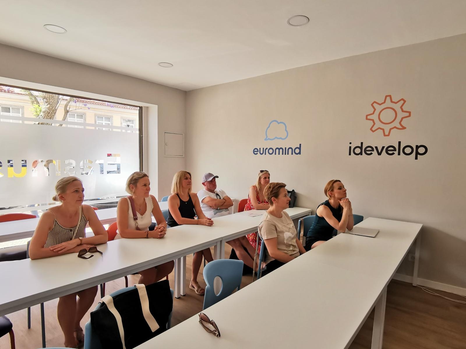 Zdjęcie w galerii na portalu naszraciborz.pl: Logistyka bez granic – nauczyciele Ekonomika po szkoleniu w Setúbalu wiadomości z regionu