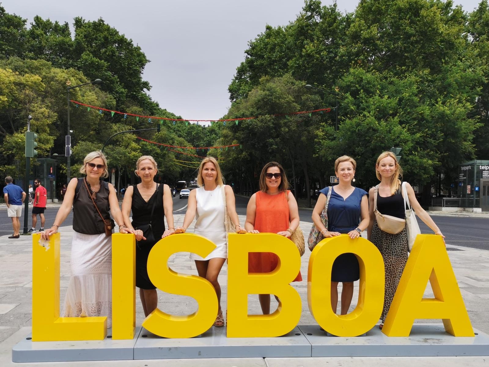 Zdjęcie w galerii na portalu naszraciborz.pl: Logistyka bez granic – nauczyciele Ekonomika po szkoleniu w Setúbalu wiadomości z regionu