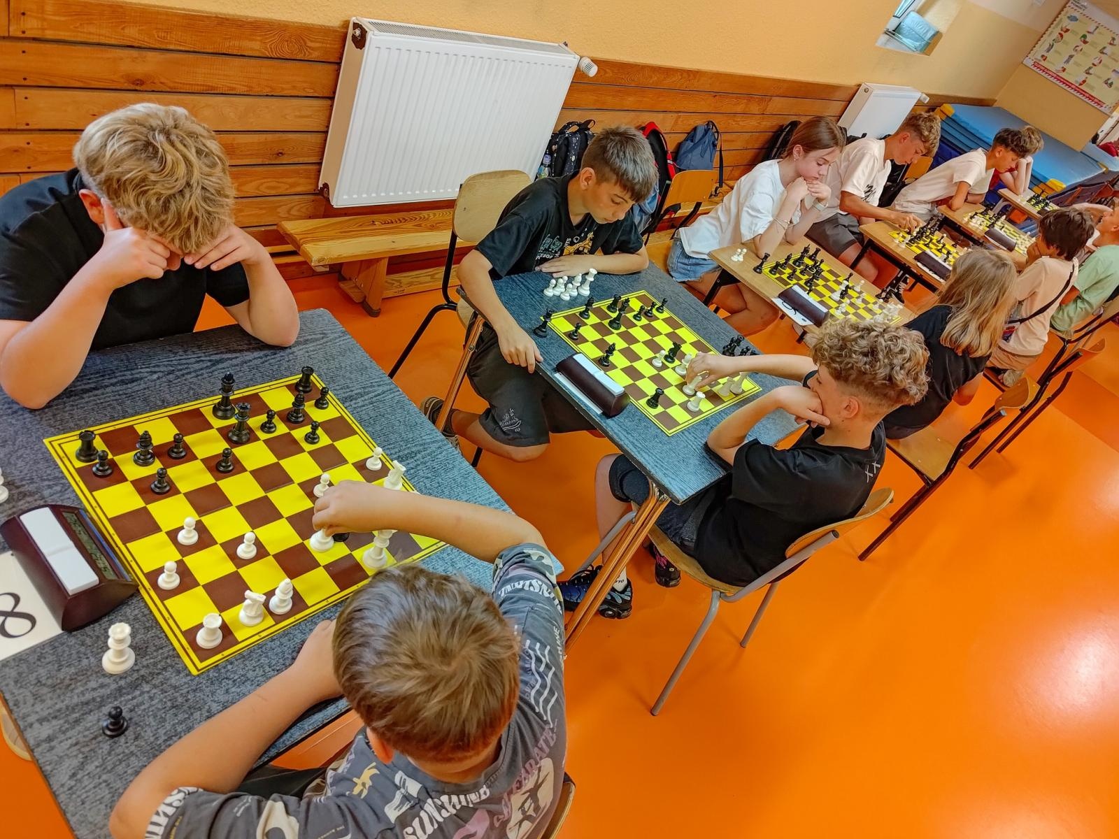 Zdjęcie w galerii na portalu naszraciborz.pl: Młodzi szachiści ze Szkoły Podstawowej nr 13 zakończyli sezon turniejem pełnym emocji wiadomości z regionu