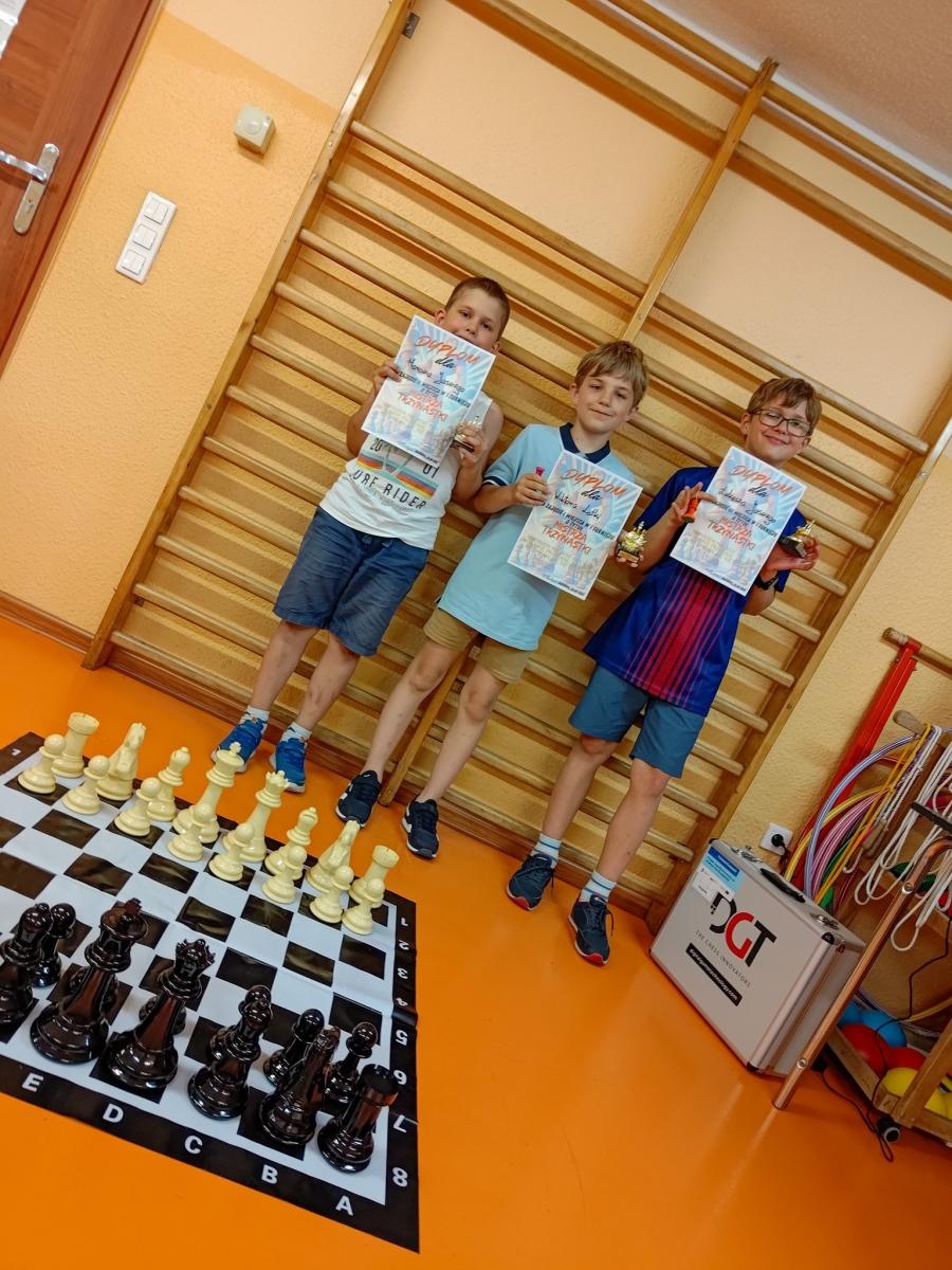 Zdjęcie w galerii na portalu naszraciborz.pl: Młodzi szachiści ze Szkoły Podstawowej nr 13 zakończyli sezon turniejem pełnym emocji wiadomości z regionu